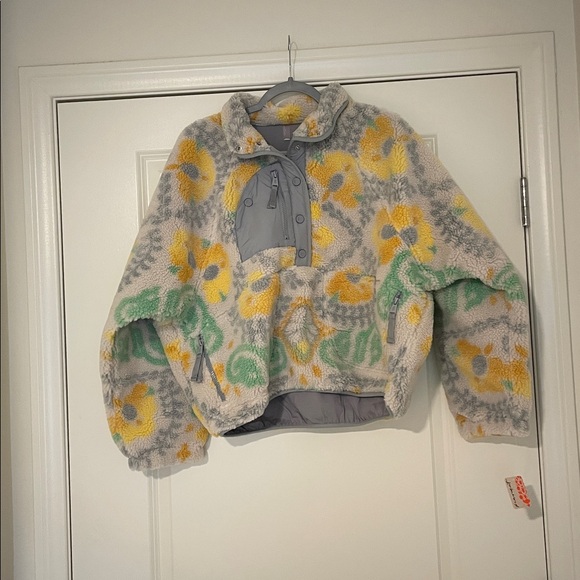 NWT Free People Hit The Slopes Printed Fleece Pullover - Picture 5 of 7